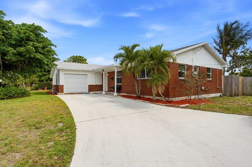 1509 W Road, West Palm Beach, FL, 33403 | Card Image