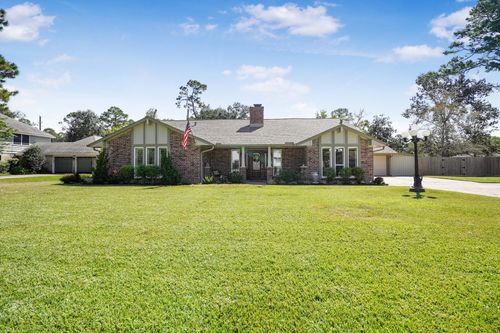 1006 Castle Hill Trl, Kingwood, TX, 77339-2902 | Card Image