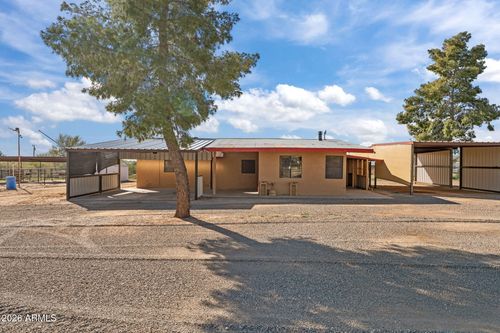 22905 W Ranch Rd, Congress, AZ, 85332-1579 | Card Image