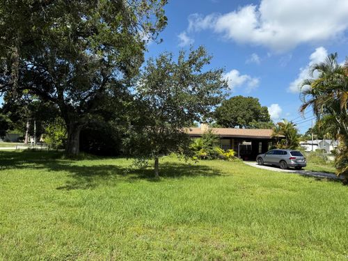 1001 Tortugas Ave, Fort Pierce, FL, 34982-4331 | Card Image