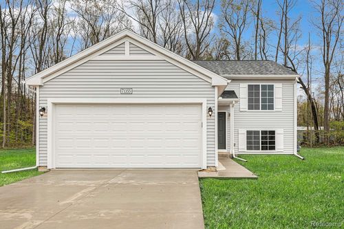 1222 Lockes St, Howell, MI, 48843-8234 | Card Image