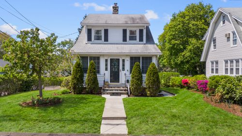 83 Center St, Stamford, CT, 06906-2023 | Card Image