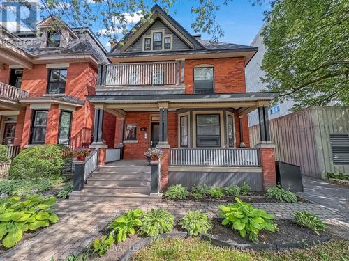 44 Mcleod Street, Ottawa, ON, K2P0Z5 | Card Image