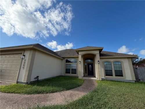 7209 Sebastian Ct, Corpus Christi, TX, 78414-2828 | Card Image