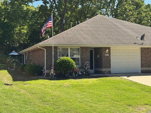 1586 Meadowhill Dr, Mountain Home, AR, 72653-5063 | Card Image