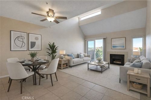 437-450 E 4th St, Santa Ana, CA, 92701 | Card Image