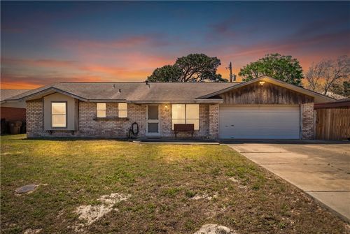 551 S Bayberry Pl, Corpus Christi, TX, 78418-3904 | Card Image
