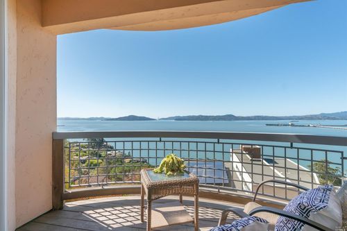 245 Water Street, Richmond, CA, 94801 | Card Image