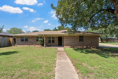 409 Delview Dr, Lacy Lakeview, TX, 76705-1217 | Card Image