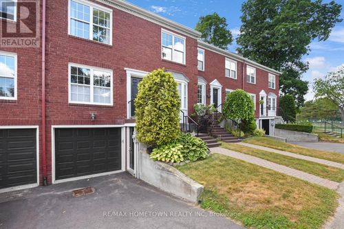33 Country Club Pl, Brockville, ON, K6V6T6 | Card Image