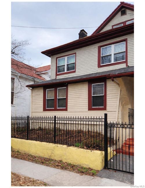 17 Amsterdam Pl, Mount Vernon, NY, 10553-1455 | Card Image