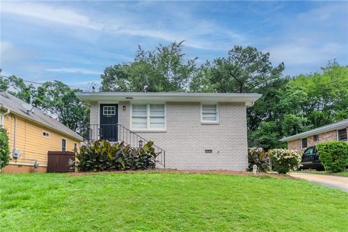 933 Capitol View Ave Nw, Atlanta, GA, 30318-8358 | Card Image