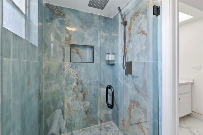 Primary Bath 2 | Image 18