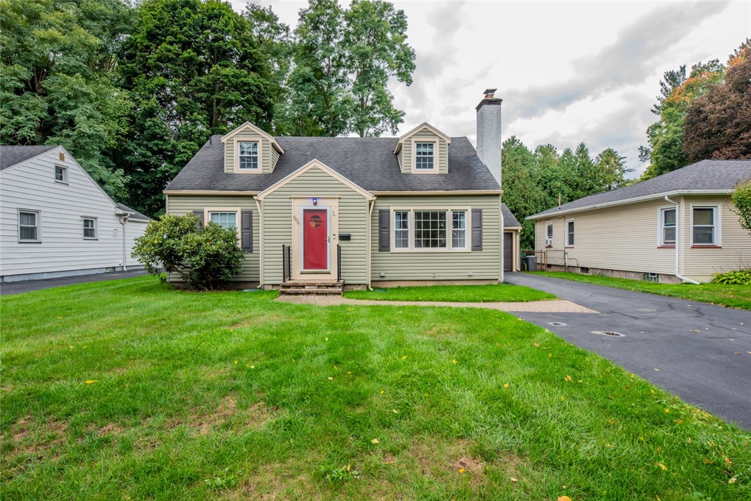 Beechwood Dr, East Rochester, NY 14445