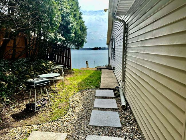 3431 W Shore Dr, House other with 2 bedrooms, 1 bathrooms and null parking in Battle Creek MI | Image 16