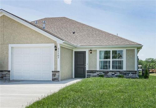 21107 E 8th St S, Independence, MO, 64056-2085 | Card Image