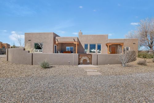 117 Doolittle Rd, Corrales, NM, 87048-6905 | Card Image