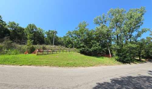 1274 S Sleepy Hollow Dr, Tulsa, OK, 74136 | Card Image