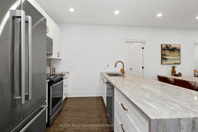 201 - 11c Salt Dock Rd, Condo with 2 bedrooms, 2 bathrooms and null parking in Parry Sound ON | Image 21