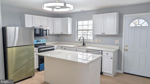 354 Valley Mill Rd, WINCHESTER, VA, 22602-6236 | Card Image