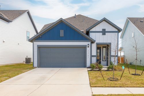 13707 Manhattan Dr, Pflugerville, TX, 78660-7072 | Card Image