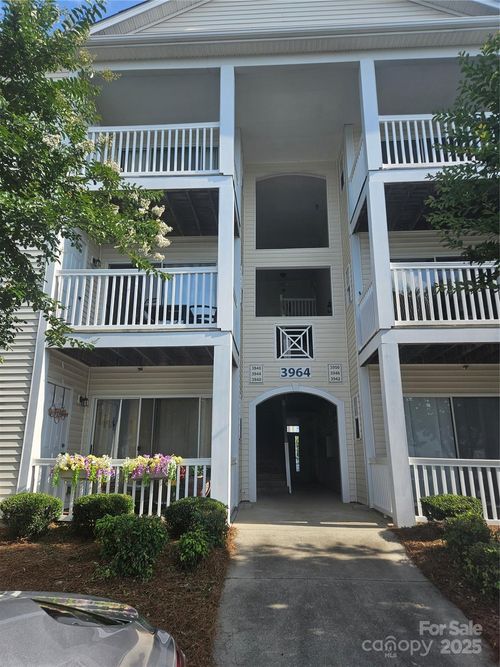 3944 Town Center Rd, Harrisburg, NC, 28075-7464 | Card Image