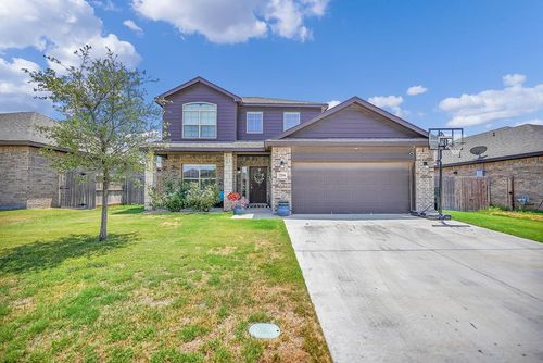 7204 Brooks Ranch Rd, Odessa, TX, 79765-2258 | Card Image