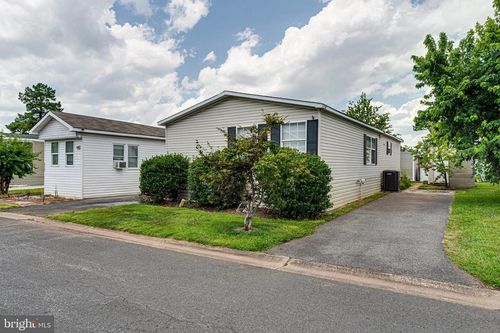 4258 Airline Pkwy, CHANTILLY, VA, 20151-3968 | Card Image