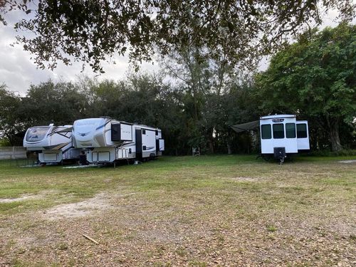 rv-spots-2141 B Rd, Loxahatchee Groves, FL, 33470-4261 | Card Image