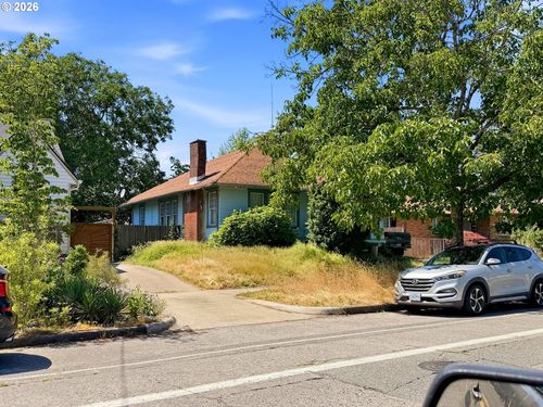 5557 N Denver Ave, Portland, OR, 97217-4424 | Card Image