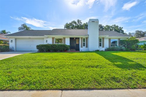 13562 Lake Magdalene Dr, TAMPA, FL, 33613-4102 | Card Image