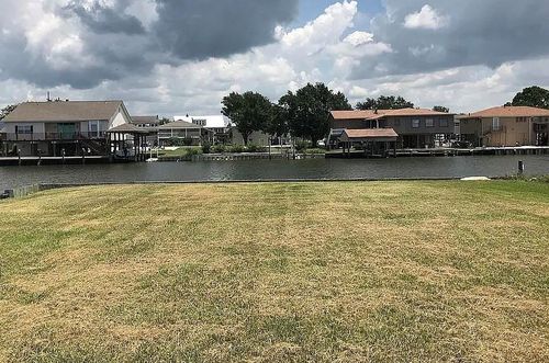 224 Debbie Dr, Slidell, LA, 70458-5626 | Card Image