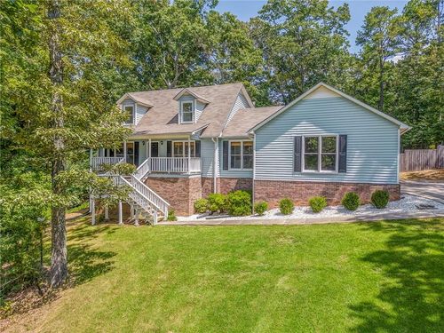 22 Timberwood Dr Se, Silver Creek, GA, 30173-2351 | Card Image