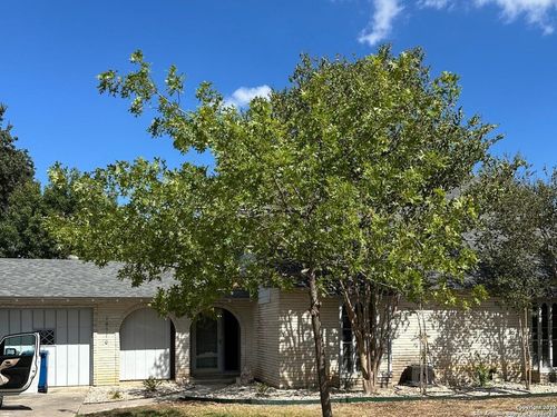 10310 Fox Holw, San Antonio, TX, 78217-3911 | Card Image