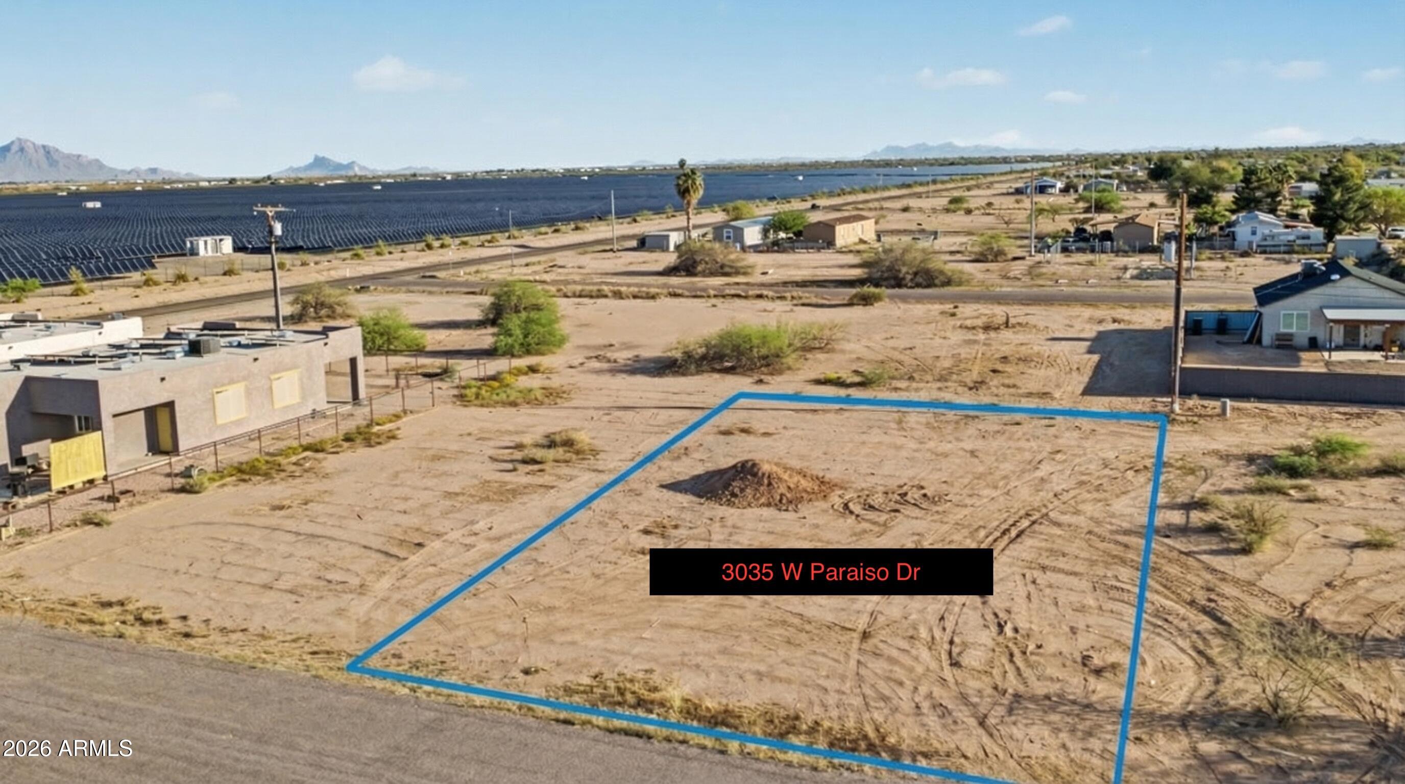 Land in Eloy