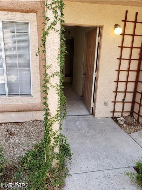 103-1608 N Torrey Pines Dr, Las Vegas, NV, 89108-6435 | Card Image