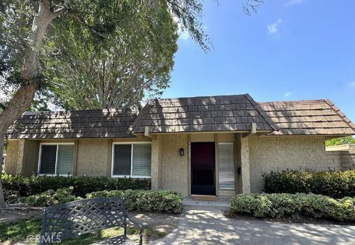 18229 Olympic Ct, Fountain Valley, CA, 92708-5941 | Card Image