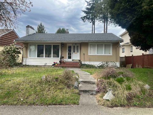 438 W 45th Ave, Vancouver, BC, V5Y2W6 | Card Image