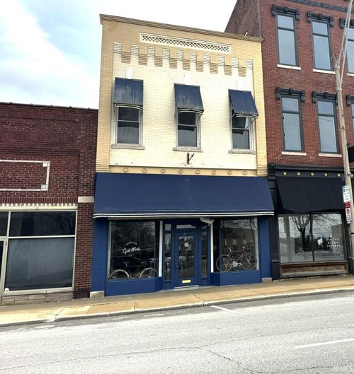 207 S Washington Street, Marion, IN, 46952 | Card Image