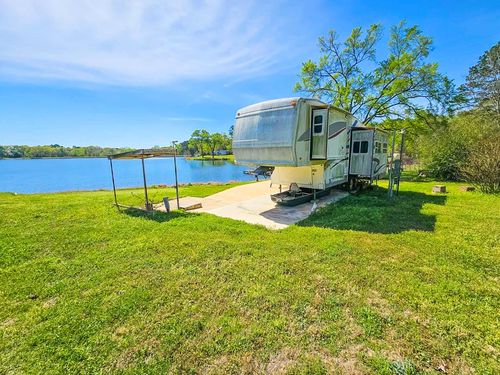 420 An County Road 385, Palestine, TX, 75801-1852 | Card Image