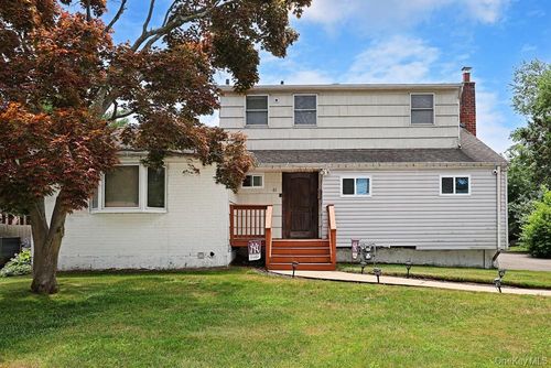 41 Cambria Rd, Syosset, NY, 11791-6503 | Card Image