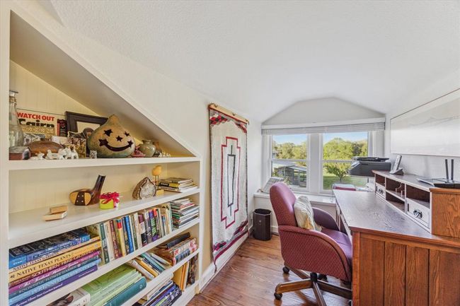 Upstairs office area | Image 16