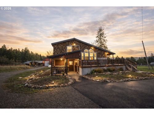 67086 Happy Walrus Rd, Summerville, OR, 97876-8123 | Card Image