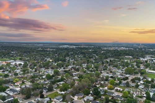 1803 Poplar St, Caldwell, ID, 83605-5958 | Card Image