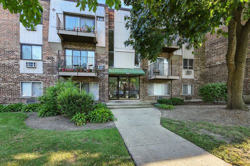 apt-304-1451 N Winslowe Dr, Palatine, IL, 60074-2952 | Card Image