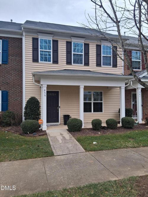 939 Ileagnes Rd, Raleigh, NC, 27603-2385 | Card Image