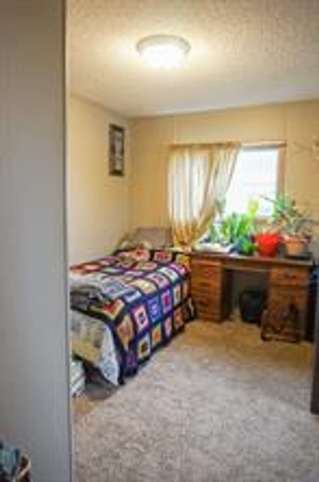 28 - 5800 46 St, Home with 2 bedrooms, 1 bathrooms and 2 parking in Olds AB | Image 18