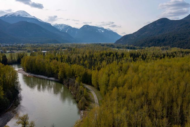 1691 Highway 99, House other with 2 bedrooms, 2 bathrooms and 2 parking in Pemberton BC | Image 7