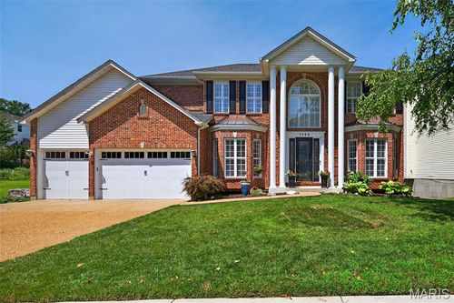 7422 Stream Valley Court, St Louis, MO, 63129 | Card Image