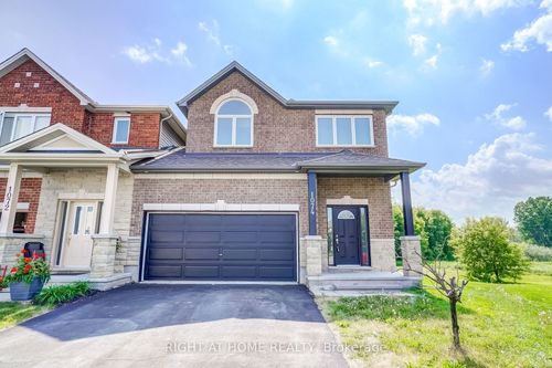 1074 Northgraves Cres, Kanata, ON, K2M0C6 | Card Image